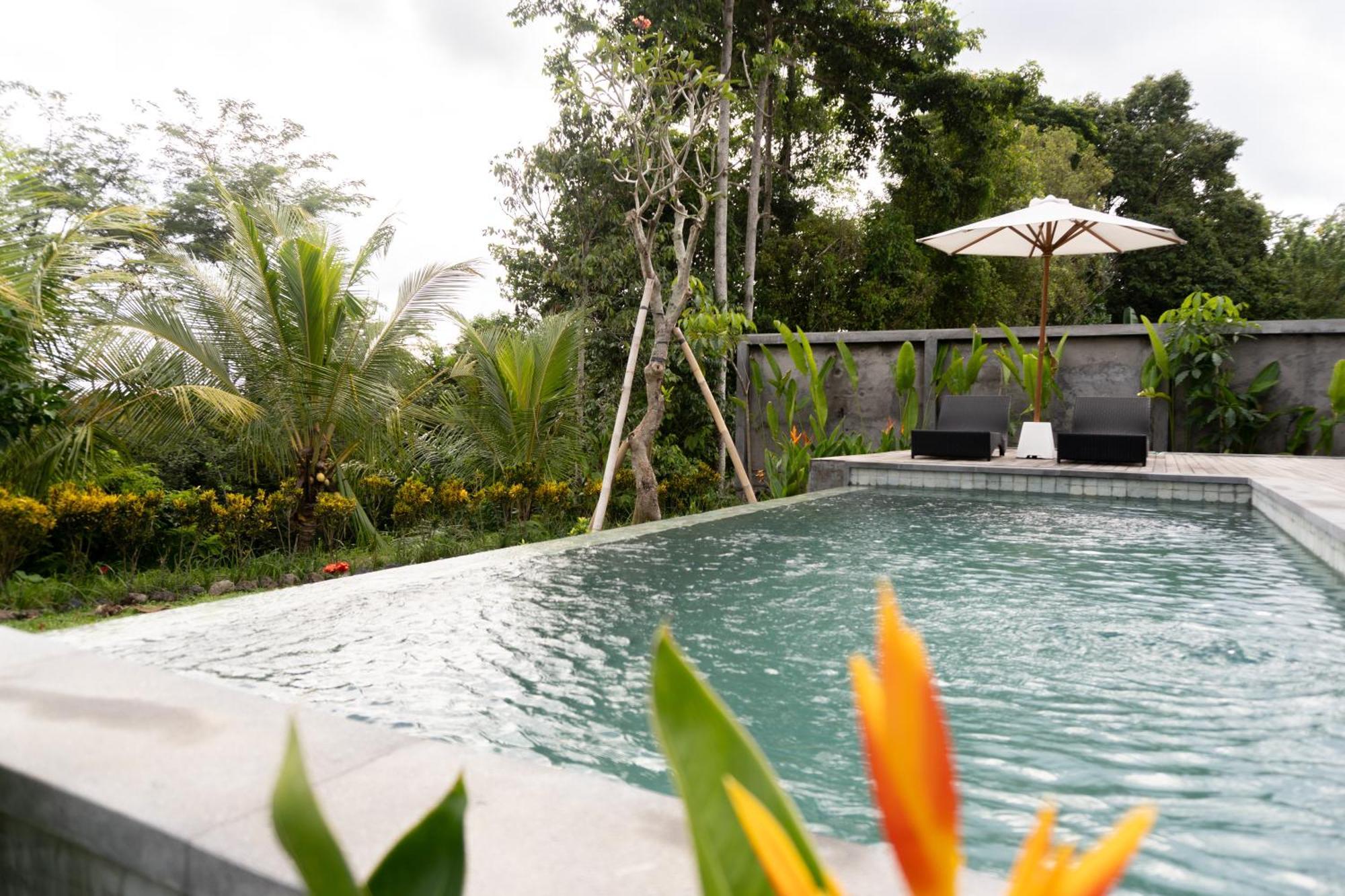 The Ume Sidemen Villa *